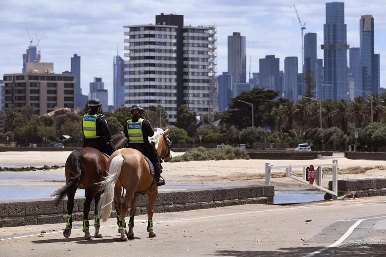 Melbourne, kota yang dikunci karena Covid-19 selama tiga bulan, memiliki pelajaran suram bagi dunia