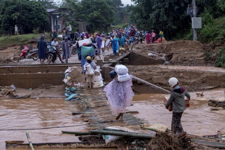 Penanganan banjir mematikan di Vietnam menunjukkan bagaimana Covid-19 dapat memperlambat respons bencana